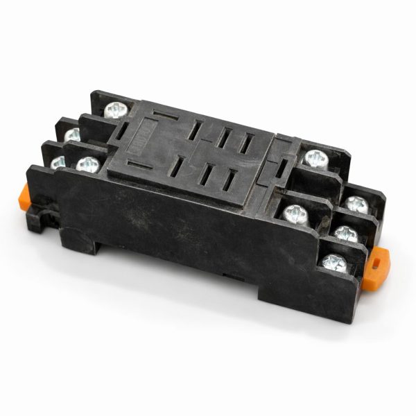 قاعدة ريلاي (سوكت ريلاي)